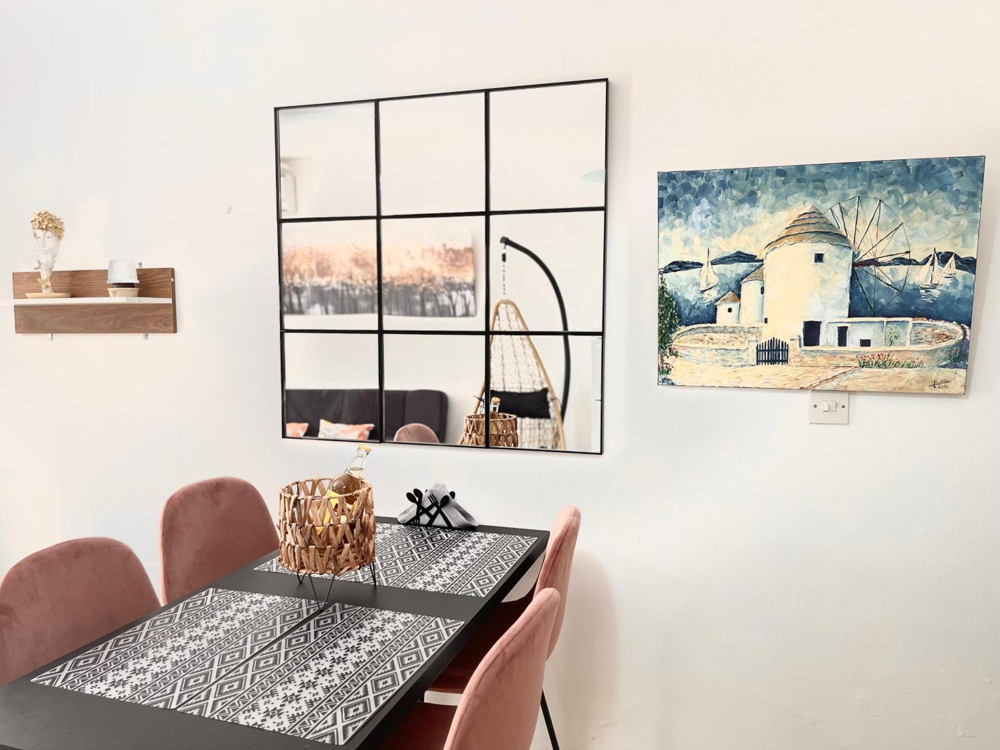Ibiscus With Pool, Walk To Beach, Harbour,kato Pafos