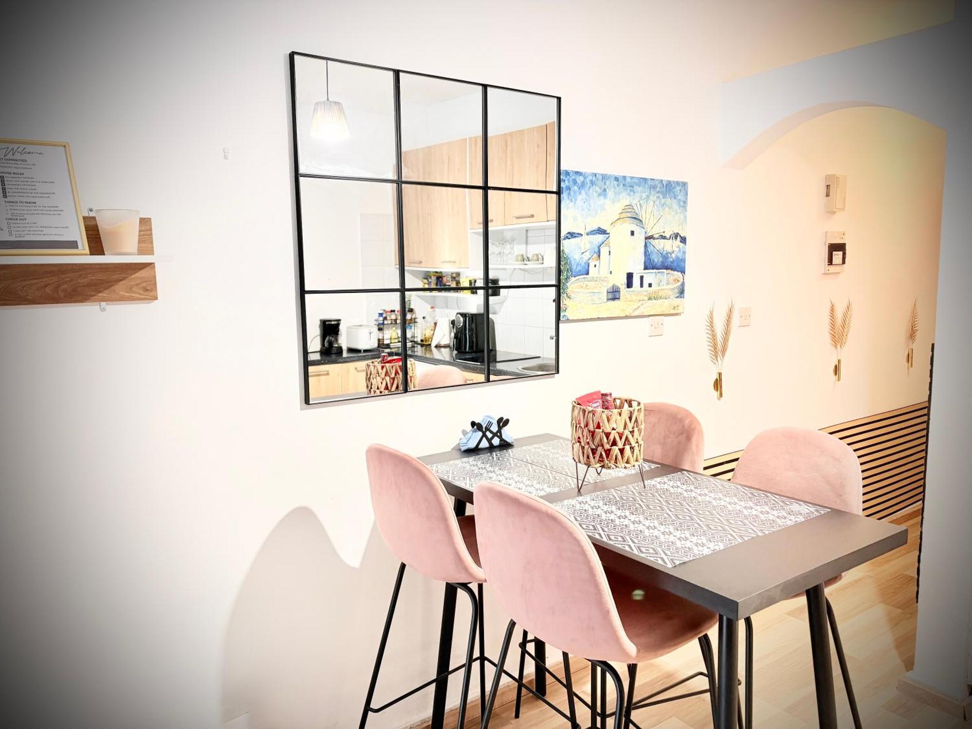 Apartament Ibiscus With Pool, Walk To Beach, Harbour,kato Pafos