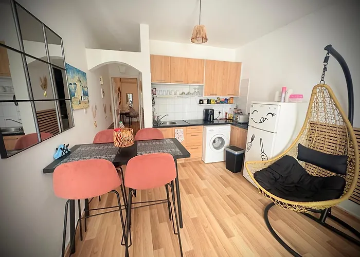 Ibiscus Garden Apartment With Pool, Kato Paphos